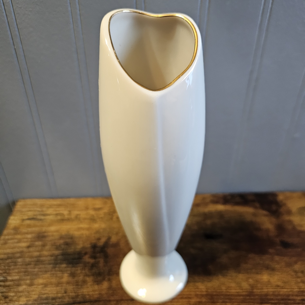 Lenox Cream Vase with Gold Trim
